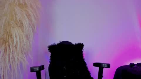 Snapshot of your_littlepervert_ chatting on 02-13-25, 01:59 Cami independent model online show from 02-13-25, 01:59