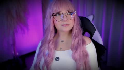 Cami independent model online show from 04-18-26, 08:18