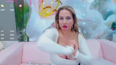 Snapshot of your_milf_lilly chatting on 01-24-25, 10:43 Lilly online show from 01-24-25, 10:43