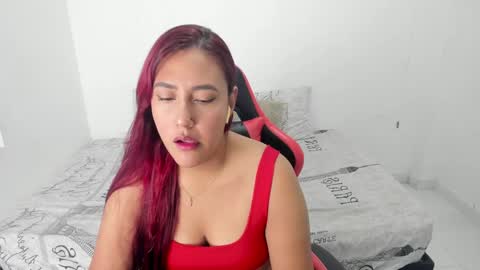 EMILY independent model online show from 01-04-25, 03:07