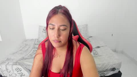 EMILY independent model online show from 01-04-25, 06:09