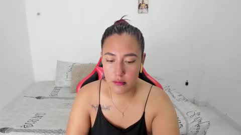 EMILY independent model online show from 02-09-25, 03:22