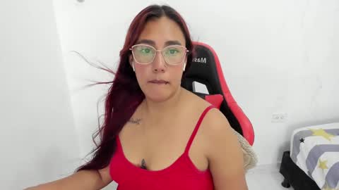 EMILY independent model online show from 03-11-25, 05:05
