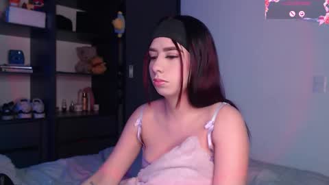 Snapshot of your_rosalie chatting on 11-13-25, 03:49 your_rosalie online show from 11-13-25, 03:49