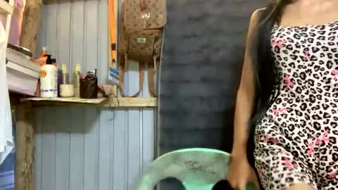 Snapshot of your_sexylady chatting on 12-16-25, 05:45 sexylady online show from 12-16-25, 05:45