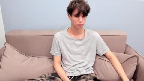 your_shy_guy online show from 11-15-25, 05:27