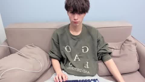 your_shy_guy online show from 02-10-26, 07:29