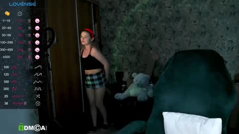 Molly online show from 02-06-25, 10:59