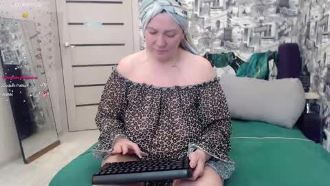 Ammy online show from 02-24-26, 01:03