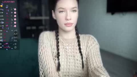 Snapshot of your_sweet_angel_ chatting on 02-11-25, 10:48 Mia  online show from 02-11-25, 10:48
