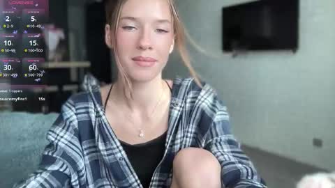 Snapshot of your_sweet_angel_ chatting on 10-03-25, 01:19 Mia  online show from 10-03-25, 01:19