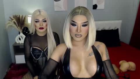 TRICXIEBELLE online show from 09-15-25, 10:37