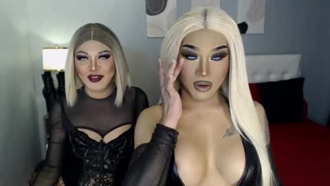 TRICXIEBELLE online show from 12-15-25, 12:04