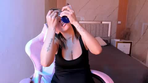 Snapshot of your_whore_salome chatting on 02-21-26, 06:53 Salome online show from 02-21-26, 06:53