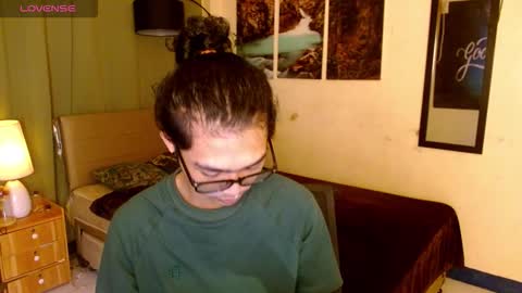 yourasiancarl online show from 12-16-25, 12:32