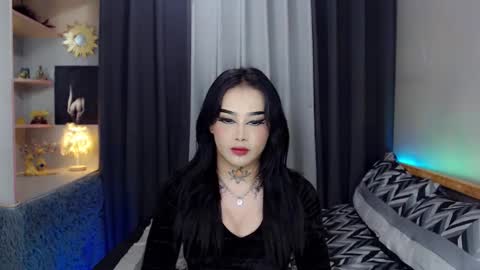 kim online show from 01-12-25, 07:42