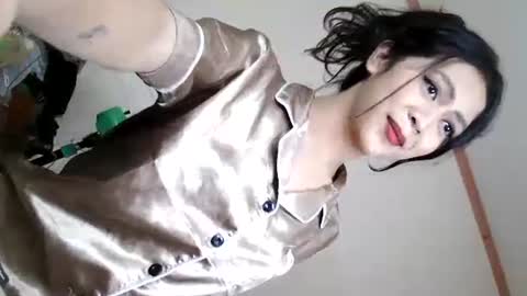 Snapshot of yourbabyriana chatting on 12-28-24, 10:03 Angel online show from 12-28-24, 10:03