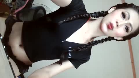 Snapshot of yourbabyriana chatting on 01-05-25, 06:13 Angel online show from 01-05-25, 06:13