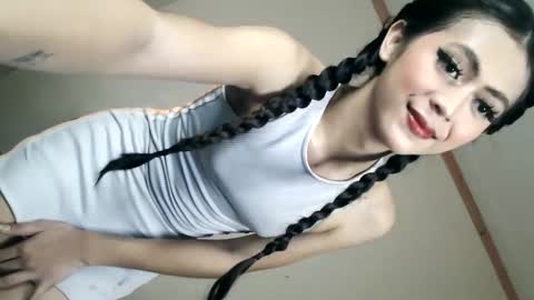 Snapshot of yourbabyriana chatting on 01-10-25, 08:40 Angel online show from 01-10-25, 08:40