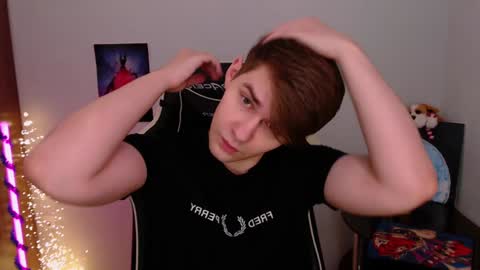 Snapshot of yourbilly chatting on 12-26-24, 02:12 Billy online show from 12-26-24, 02:12