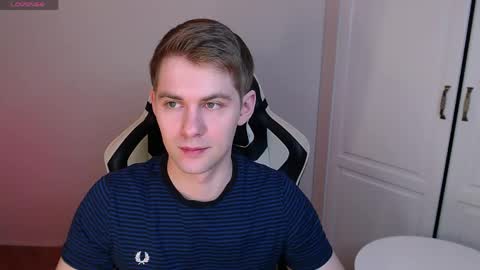 Billy online show from 04-04-26, 01:37