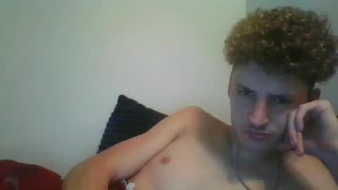 yourbitch1762 online show from 09-25-25, 04:00