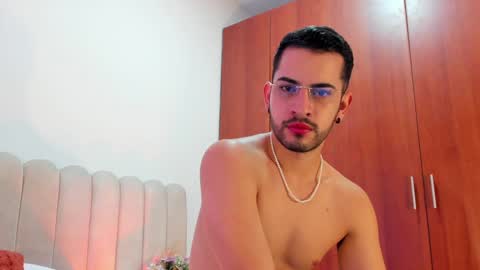 YOURBOYNEXTDOOR online show from 12-10-24, 10:28