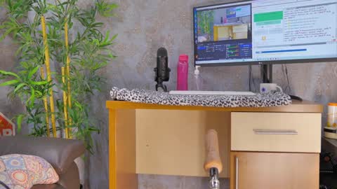 Anna online show from 01-27-25, 07:03