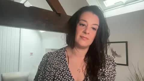 Cassie online show from 05-20-26, 07:47
