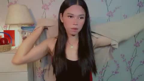 Snapshot of yourdreamgirljane chatting on 10-17-25, 02:37 JANE online show from 10-17-25, 02:37