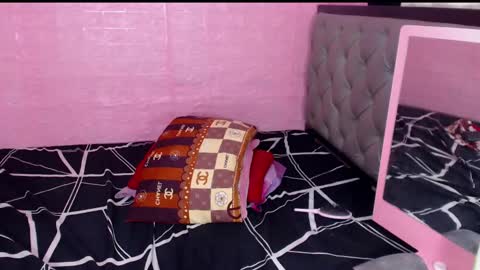 Snapshot of yourdreamisabell chatting on 12-19-24, 12:12 yourdreamisabell online show from 12-19-24, 12:12
