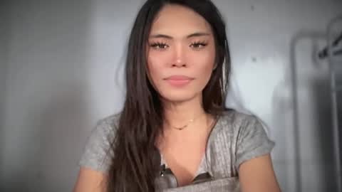 Snapshot of yourehot_pretty chatting on 05-16-26, 05:15 Do read my bio online show from 05-16-26, 05:15