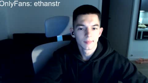 Snapshot of yourethan chatting on 10-13-25, 06:41 yourethan online show from 10-13-25, 06:41