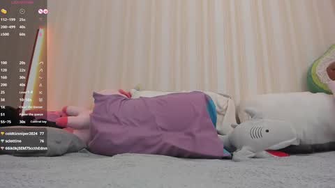 Snapshot of youreyesgazm chatting on 02-20-25, 11:31 Mary online show from 02-20-25, 11:31