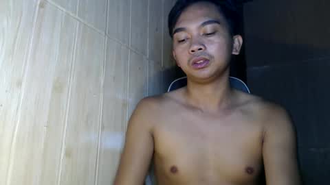 Snapshot of yourfantasyboyjr chatting on 10-17-25, 04:53 i am your dream boy  JR  online show from 10-17-25, 04:53