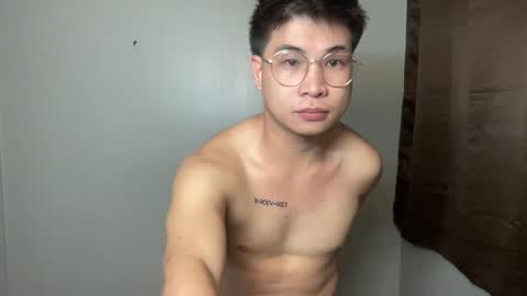 yourfantasyyy_ online show from 03-02-25, 01:49