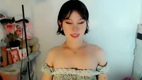 PrettyElla online show from 12-01-25, 05:18