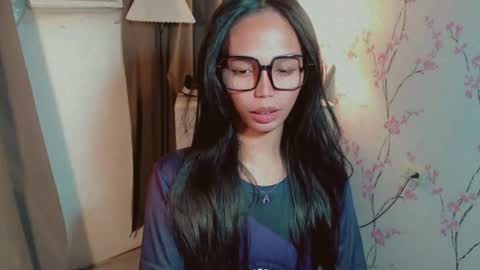 RICCIE MAE online show from 12-16-25, 01:16