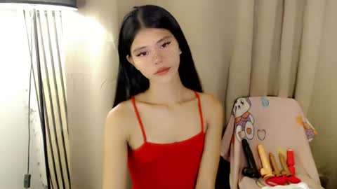 Snapshot of yourfavoratevivian chatting on 07-14-26, 02:05 Vivian online show from 07-14-26, 02:05