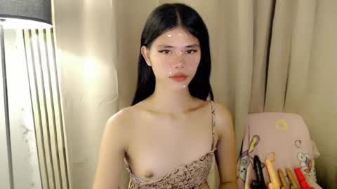 Snapshot of yourfavoratevivian chatting on 07-15-26, 08:41 Vivian online show from 07-15-26, 08:41