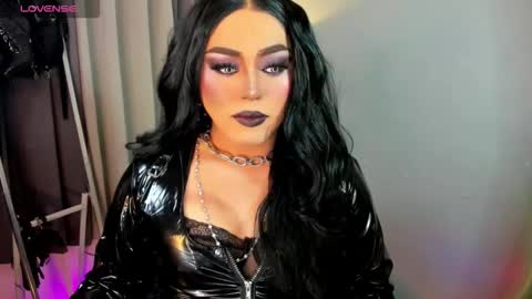 Snapshot of yourfiercemistress chatting on 09-17-25, 08:10 not into STINGY and CHEAP people online show from 09-17-25, 08:10