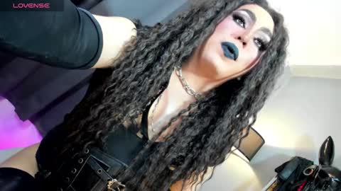 Snapshot of yourfiercemistress chatting on 10-15-25, 12:33 not into STINGY and CHEAP people online show from 10-15-25, 12:33