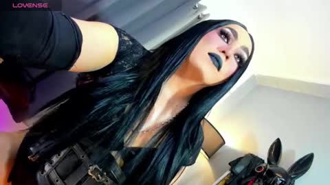 Snapshot of yourfiercemistress chatting on 10-21-25, 09:48 not into STINGY and CHEAP people online show from 10-21-25, 09:48