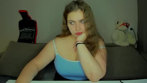 Snapshot of yourgem__ chatting on 11-28-25, 04:15 yourgem__ online show from 11-28-25, 04:15