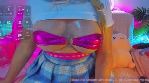 Snapshot of yourgirl11555 chatting on 01-19-25, 09:34 Liza online show from 01-19-25, 09:34