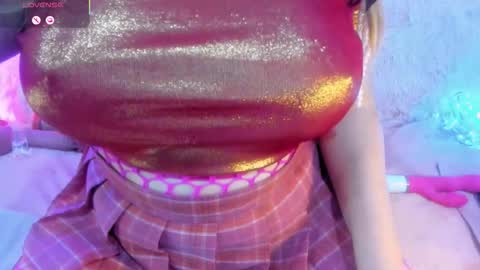 Snapshot of yourgirl11555 chatting on 02-10-26, 10:47 Liza online show from 02-10-26, 10:47