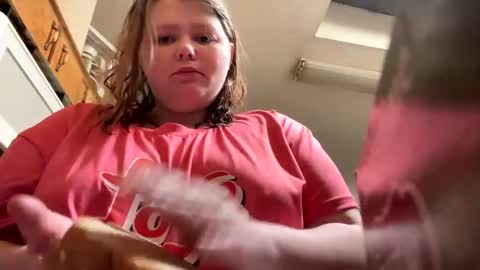 yourgirl_189 online show from 02-20-25, 07:34