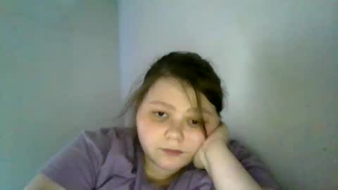 yourgirl_189 online show from 02-21-25, 01:00