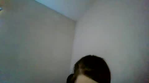yourgirl_189 online show from 02-22-25, 12:16