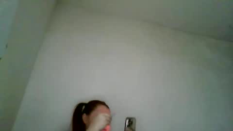 yourgirl_189 online show from 03-12-25, 11:22